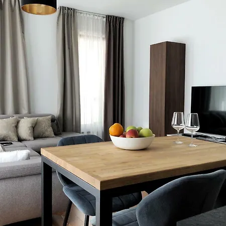 Modern City #4 Park Place Апартаменты